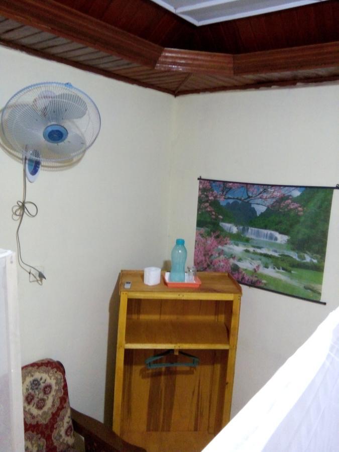 Novita Homestay Bunaken Exterior foto
